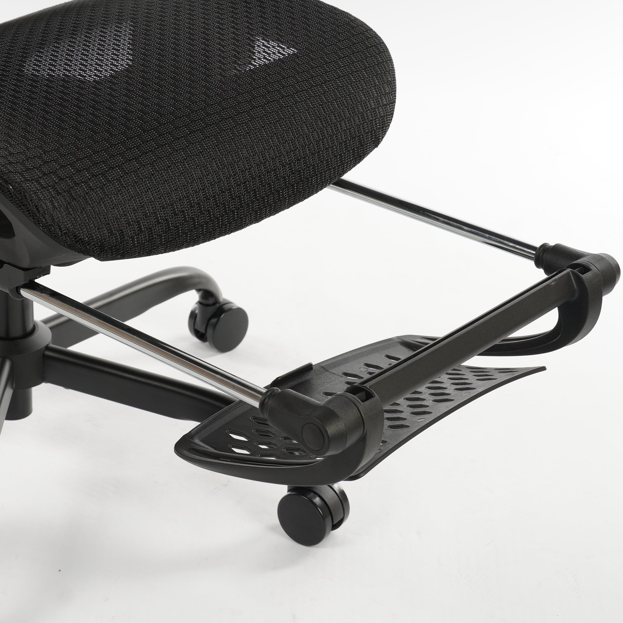 9028 Series Paramount Lounge Ergonomic Office Chair Black Mesh