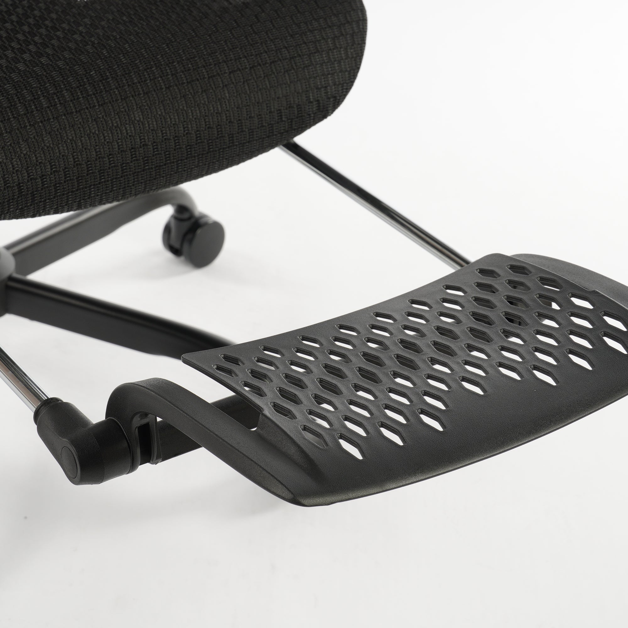 9028 Series Paramount Lounge Ergonomic Office Chair Black Mesh