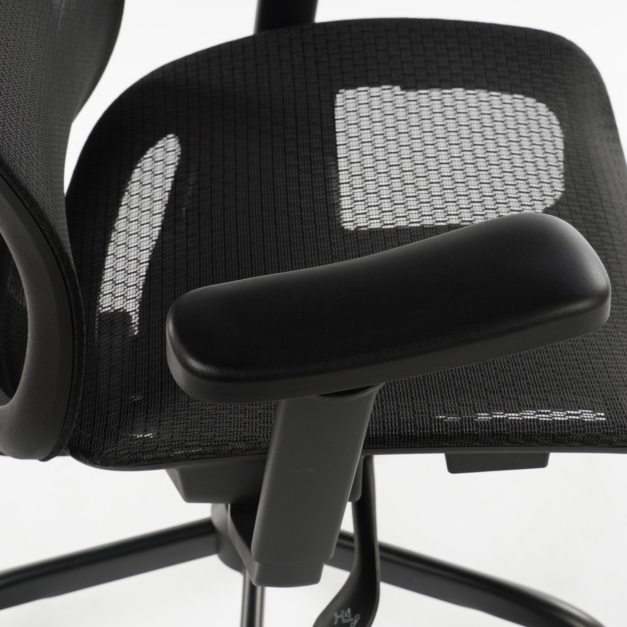 9018 Series Premium Ergonomic Office Chair Black Mesh